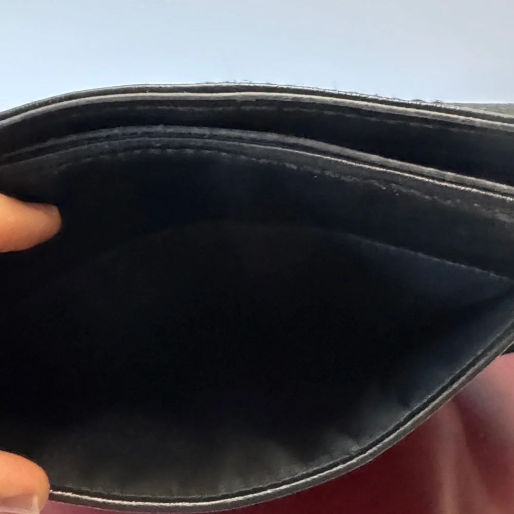 Delika-stylish black Crossbody messenger /handbag great for both men or women